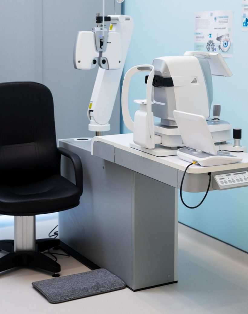 still-life-ophthalmologist-s-office (1) still-life-ophthalmologist-s-office (1)